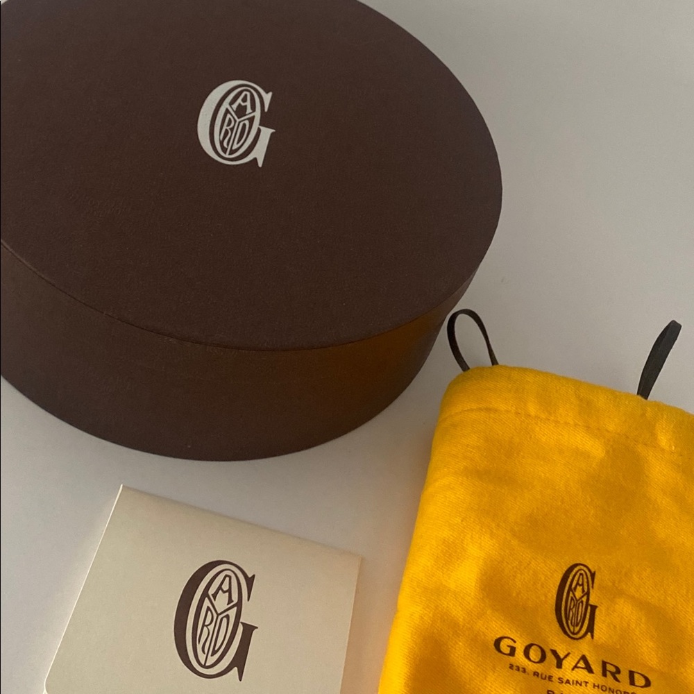 Authentic Goyard Round Storage box and dustbag